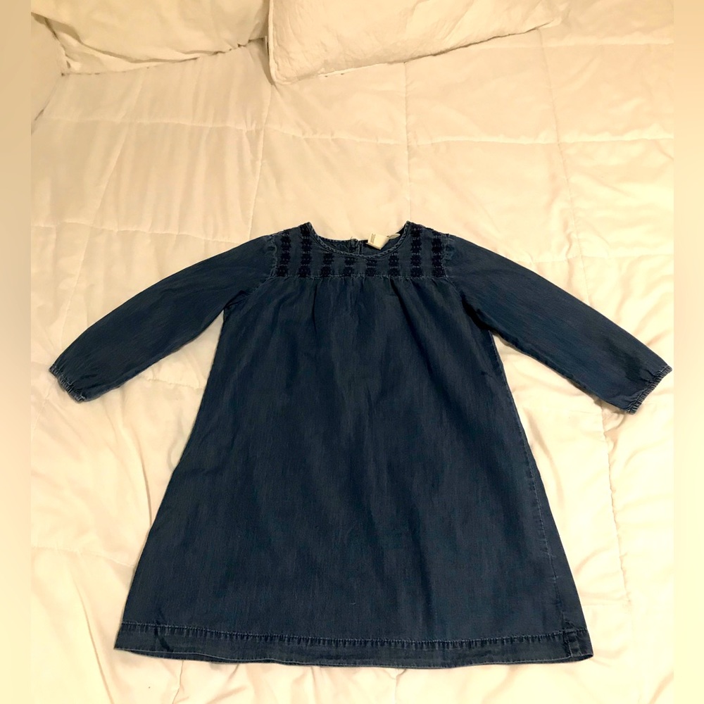 Forever 21 girls size 11/12 Jean dress with navy embroidery G